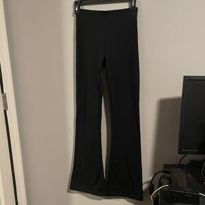 Victoria Secret Pink fleece lined flare leggings